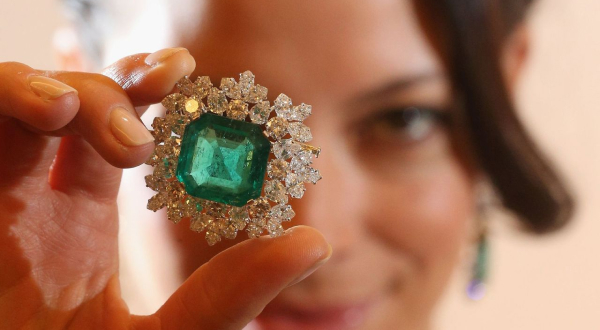 Unveiling the Mysteries of Birthstones: Discover Your Unique Gem